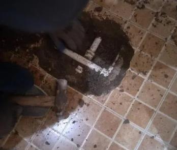 岳塘卫生间漏水维修公司为您分享下卫生间渗水如何处理及注意事项
